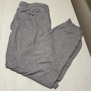 Vuori Performance Joggers Light Gray
